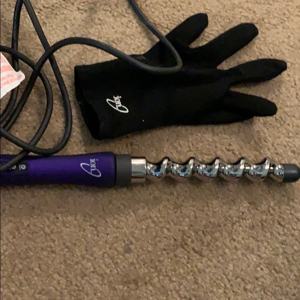 Ion curling wand